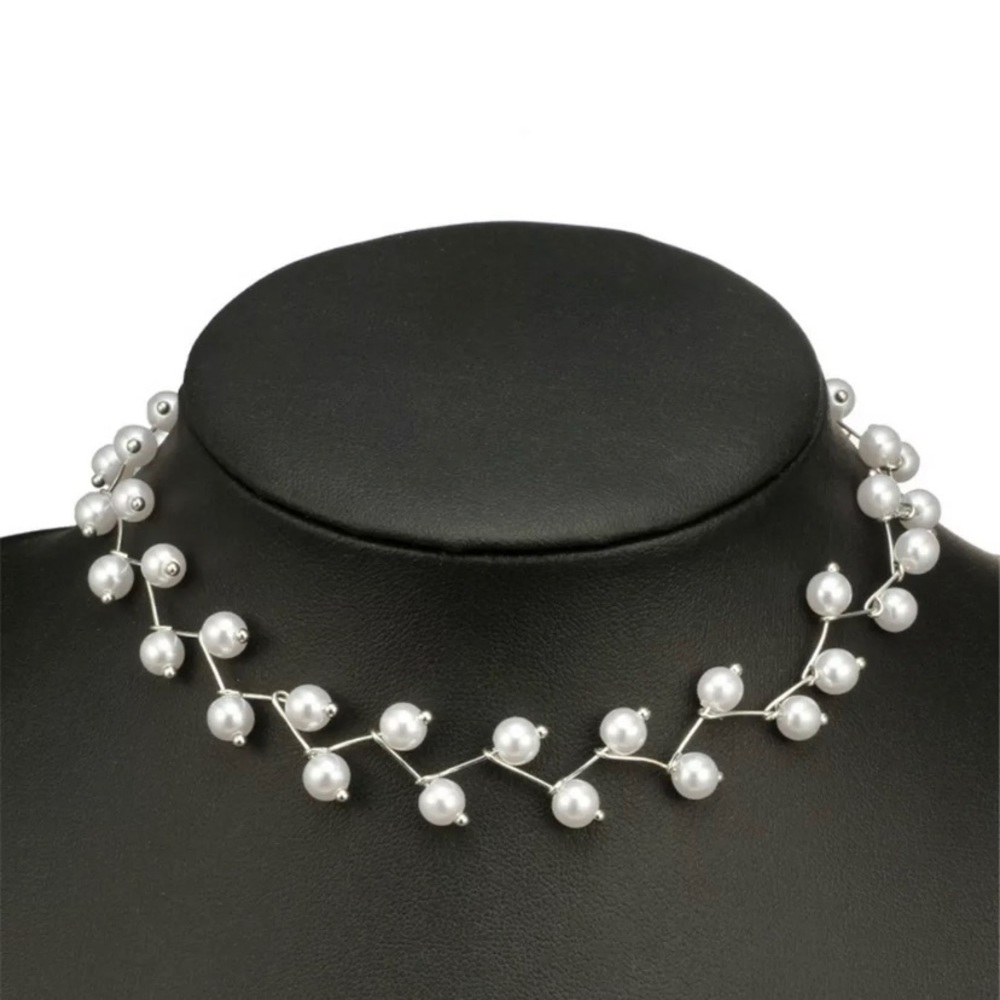 Sexy adjustable  pear amd silver necklace choker